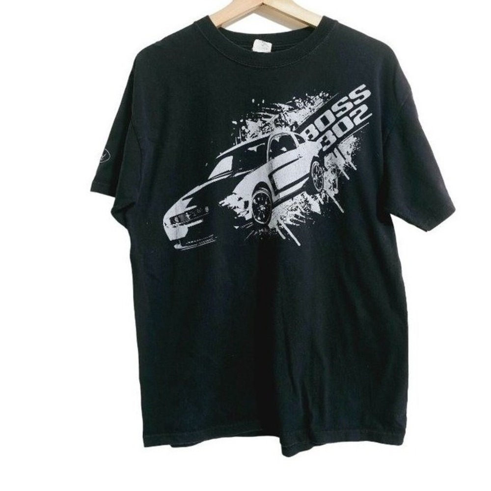 Ford‎ Mustang  Tee Shirt size Large graphic black white